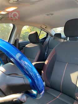 نیسان ڤێرسا